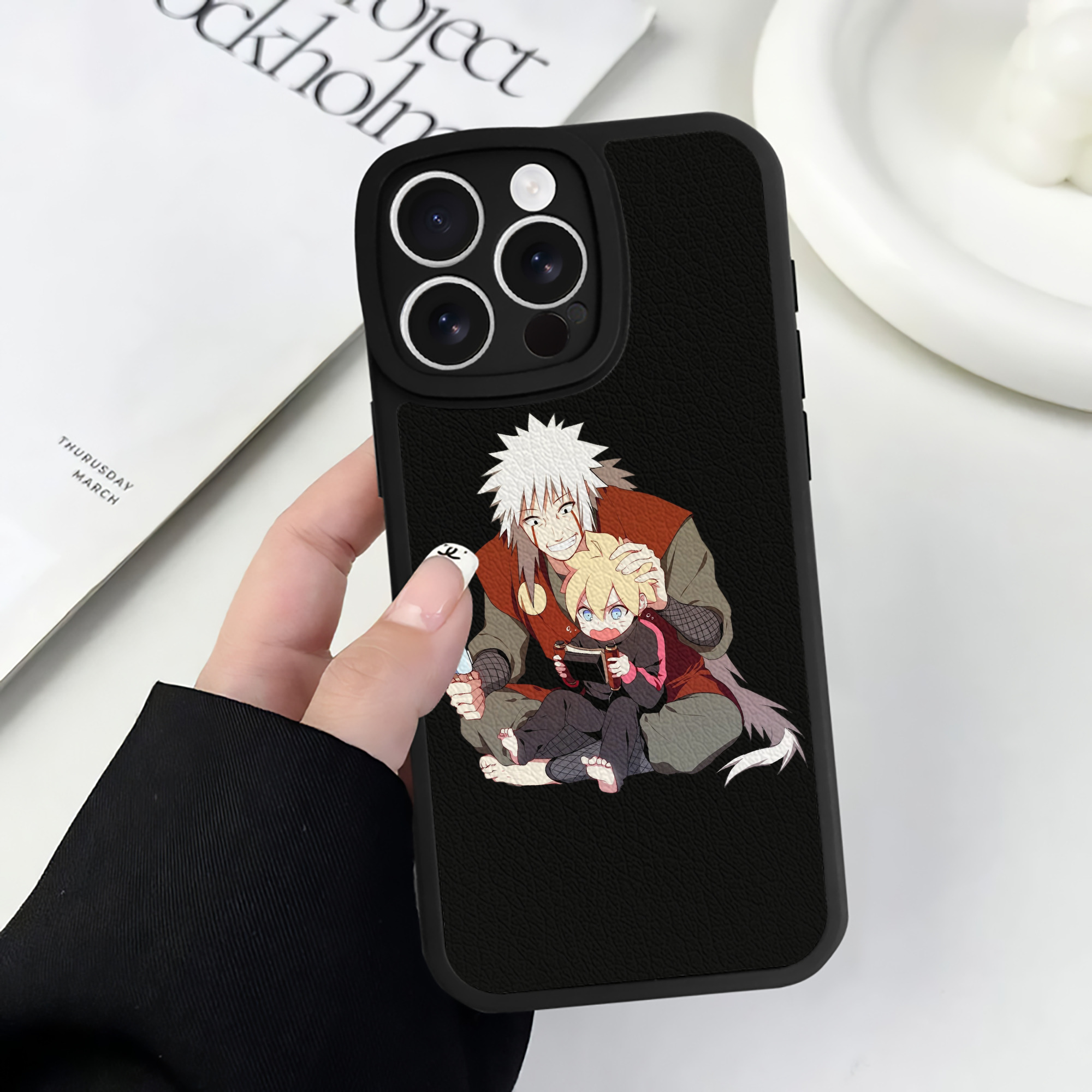 （画像用） NARUTO -ナルト- 自来也（じらいや） Jiraiya 【iPhone 16シリーズ対応】シリコンスマホケース（レザー調） 材質：シリコン